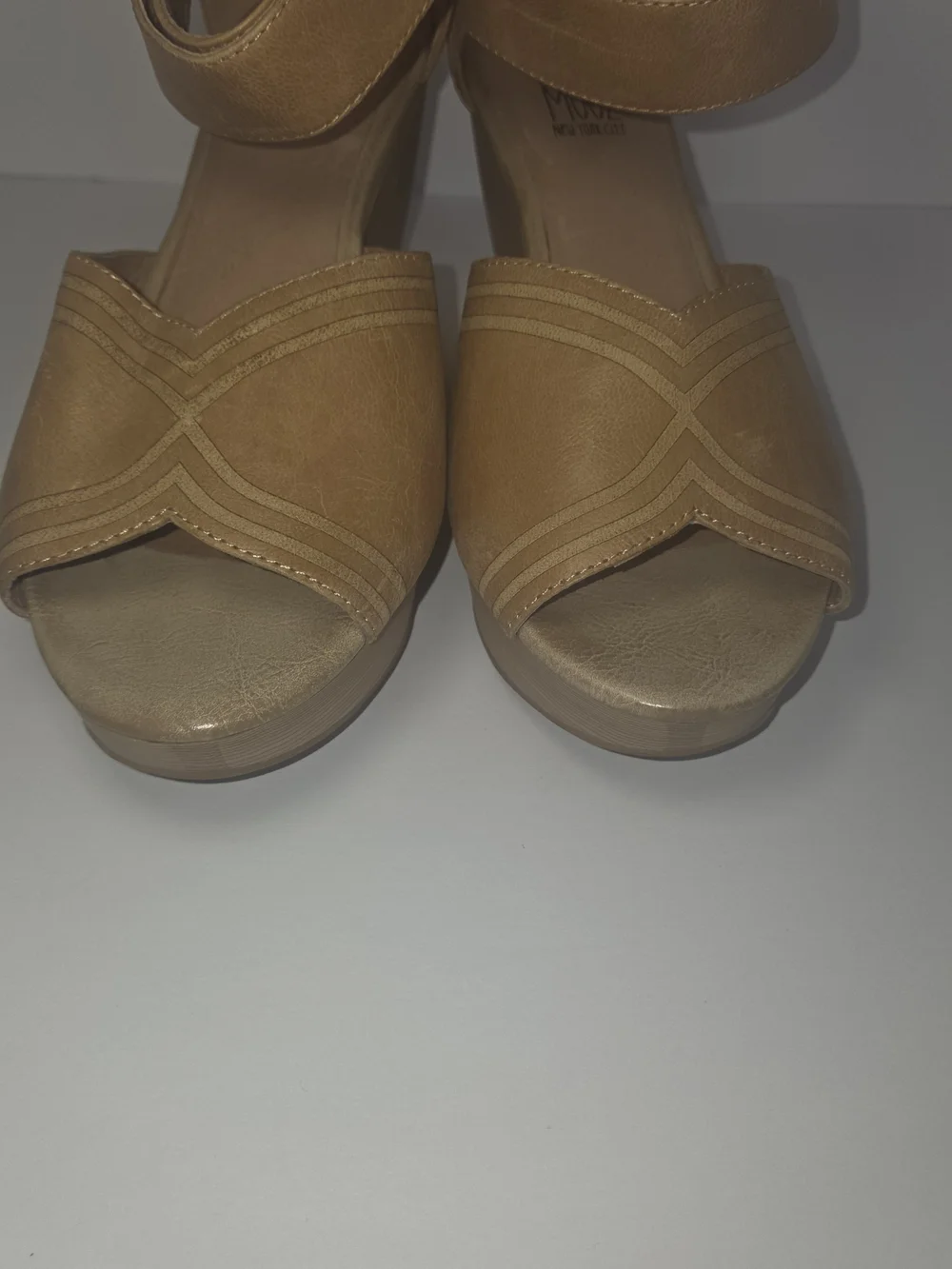 Miz Mooz Tan Leather Women's Wedge Sandal with Ankle Cuff Size 9.5 - Picture 3 of 11